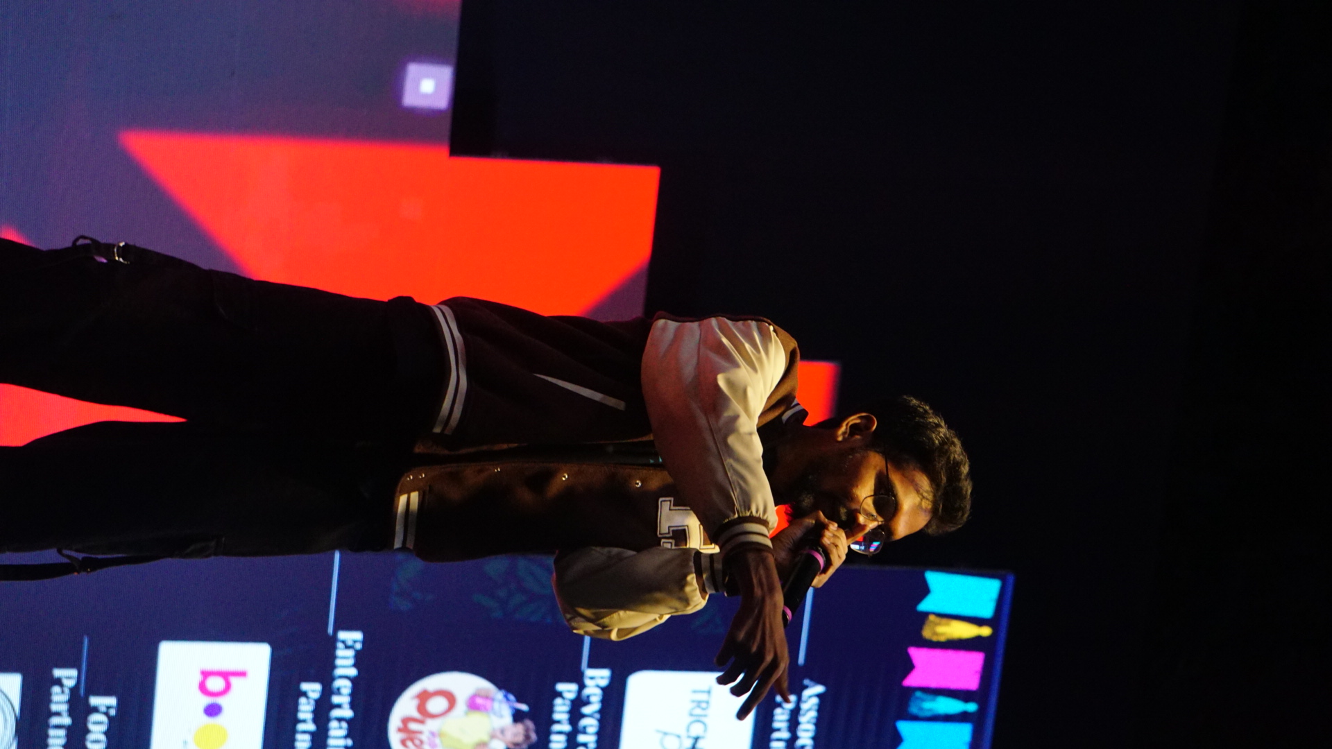 Singing Gallery Image 7